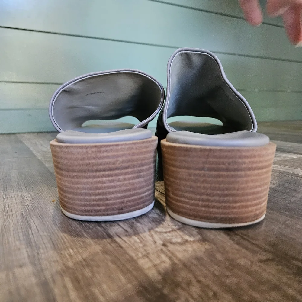 Vince. Saskia Leather Slides - Picture 3 of 7